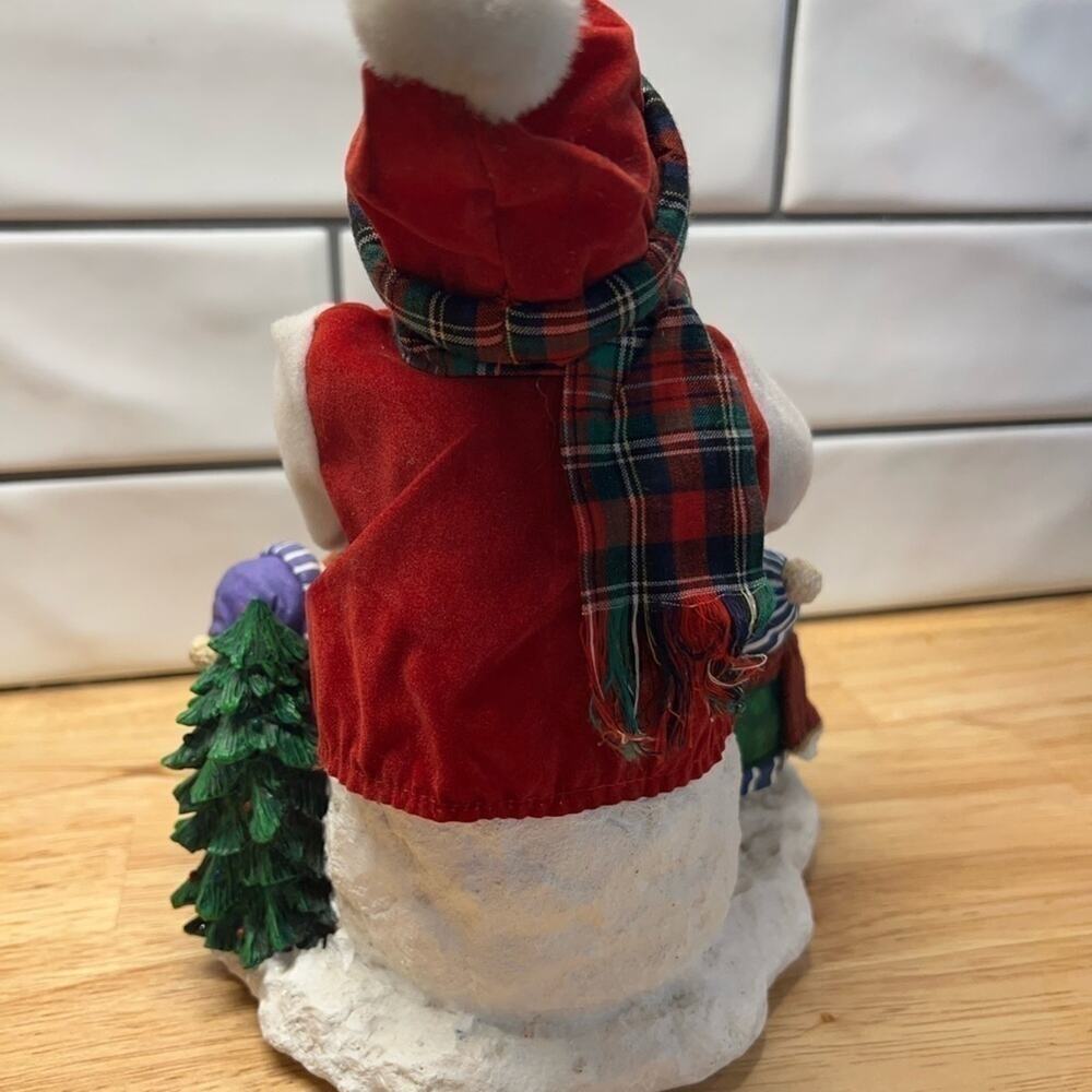 SNOWMAN WITH MUSIC AND MOTION - Picture 3 of 7